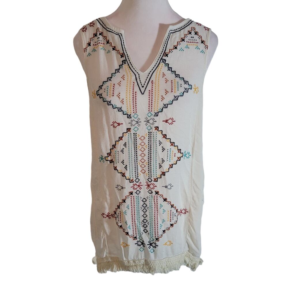 Knox Rose Size M Boho Embroidered Sleeveless Top in Beige Caftan Neckline